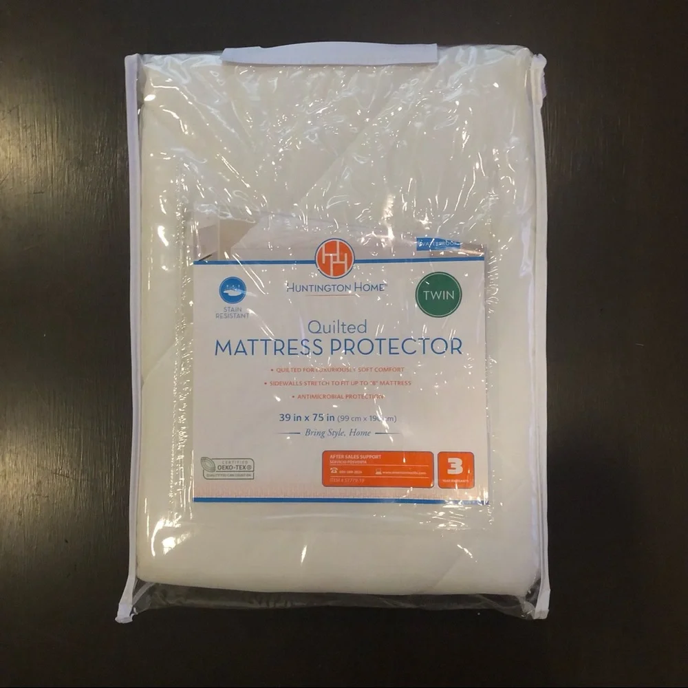 Huntington Home Quilted Mattress Protector Size Twin NIP